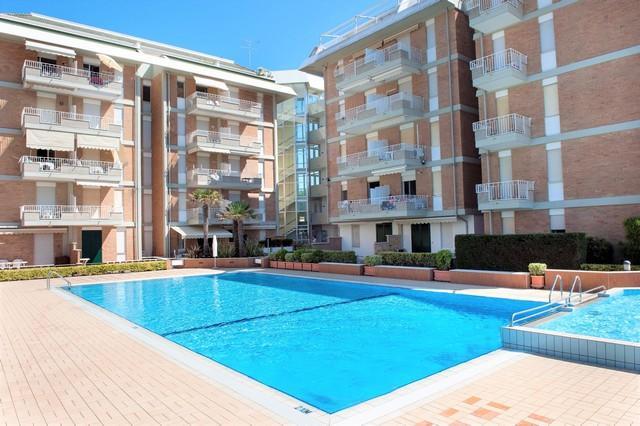 Puerto Del Sol Fronte Mare Lejlighed Lido di Jesolo Eksteriør billede